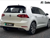 Volkswagen Golf Image 2