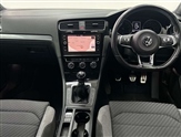 Volkswagen Golf Image 5