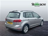 Volkswagen Golf Image 3