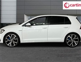 Volkswagen Golf Image 3