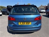 Volkswagen Golf Image 4