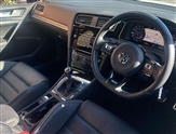 Volkswagen Golf Image 6