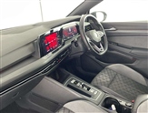 Volkswagen Golf Image 2