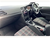 Volkswagen Golf Image 2