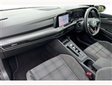 Volkswagen Golf Image 2