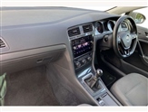 Volkswagen Golf Image 2