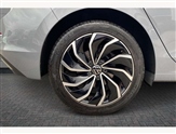 Volkswagen Golf Image 5