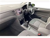 Volkswagen Golf Image 2