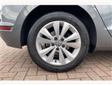 Volkswagen Golf Image 6