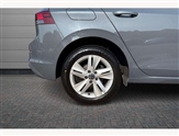 Volkswagen Golf Image 5