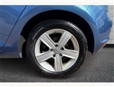 Volkswagen Golf Image 5