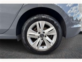 Volkswagen Golf Image 5