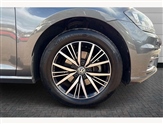 Volkswagen Golf Image 6