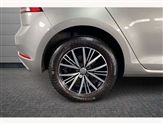 Volkswagen Golf Image 5