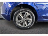 Volkswagen Golf Image 5