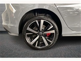 Volkswagen Golf Image 5