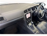 Volkswagen Golf Image 2