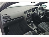 Volkswagen Golf Image 2