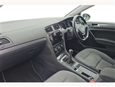 Volkswagen Golf Image 2