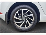 Volkswagen Golf Image 5