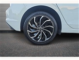 Volkswagen Golf Image 5