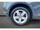 Volkswagen Golf Image 5