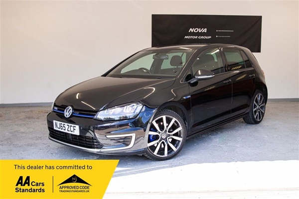 Volkswagen Golf £18,618 - £50,995