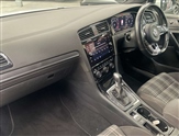 Volkswagen Golf Image 2