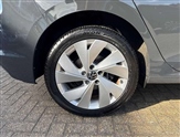 Volkswagen Golf Image 5