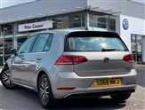 Volkswagen Golf Image 3