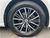 Volkswagen Golf Image 6