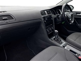 Volkswagen Golf Image 2