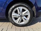 Volkswagen Golf Image 5