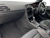 Volkswagen Golf Image 2