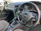 Volkswagen Golf Image 6