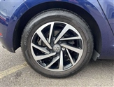 Volkswagen Golf Image 5