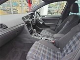 Volkswagen Golf Image 2