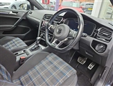 Volkswagen Golf Image 6