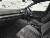 Volkswagen Golf Image 2