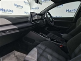 Volkswagen Golf Image 2