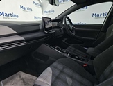 Volkswagen Golf Image 2