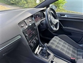 Volkswagen Golf Image 2