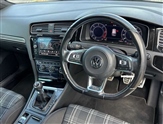 Volkswagen Golf Image 6