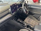Volkswagen Golf Image 2