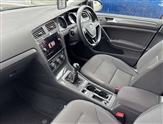 Volkswagen Golf Image 2