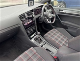 Volkswagen Golf Image 2