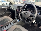 Volkswagen Golf Image 6