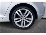 Volkswagen Golf Image 6
