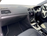 Volkswagen Golf Image 2