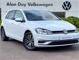 Volkswagen Golf Image 1